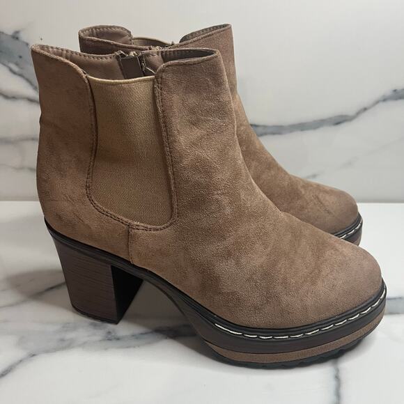Altar'd State Women's Tan Faux Suede Festival Hobo Platform Sonata Boots Sz 9 - Picture 1 of 7
